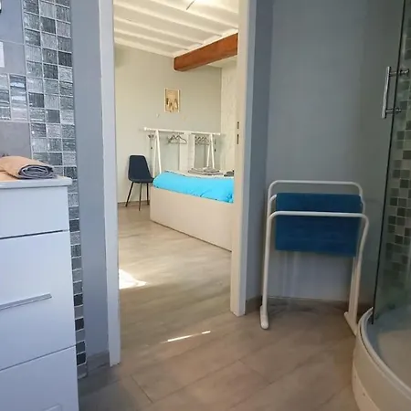 Bed & Breakfast La Dame Fines Puybegon